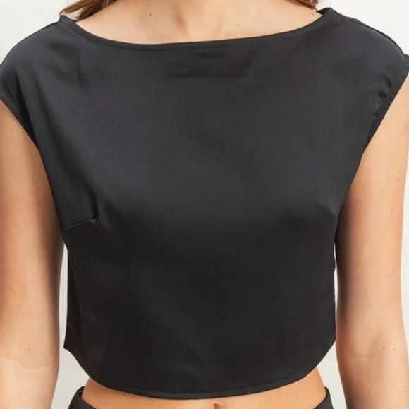 Black Two-Piece Top and Maxi Skirt Set - Picture 2 of 10